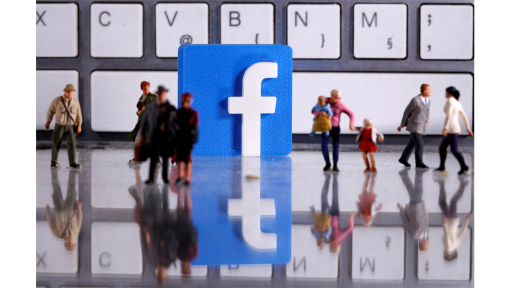 منصات «فيسبوك» تتعامل مع 19 ألف محتوى كراهية وعنف كل ساعة